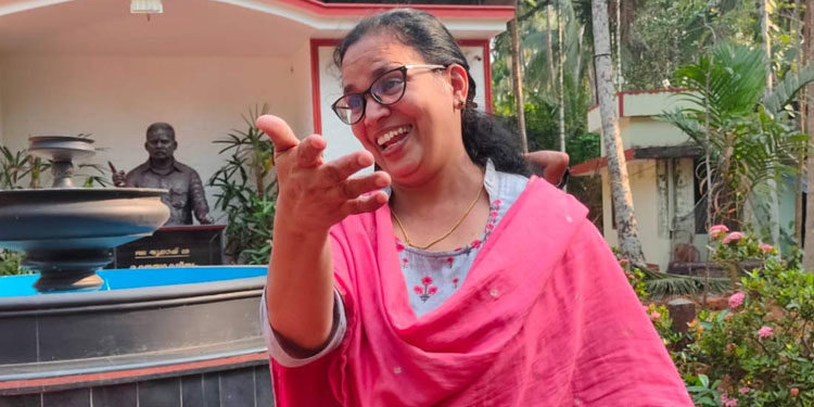 പി ജയരാജനെ കൊലയാളിയെന്ന് വിളിച്ച സംഭവം ; കെ കെ രമയ്ക്കെതിരായ കേസ് തള്ളി