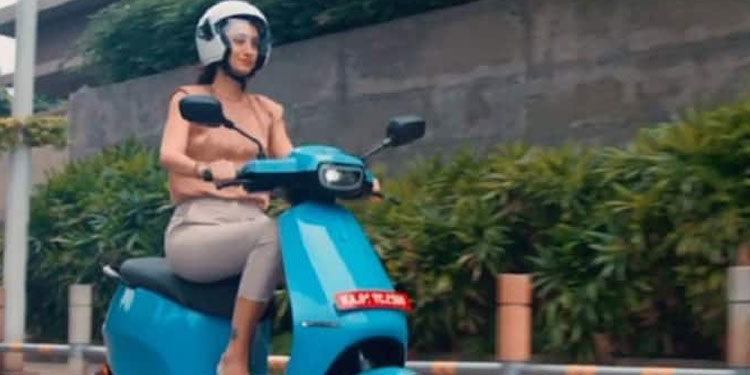 ഡെലിവറിക്ക് തയ്യാറായി ഒല സ്കൂട്ടറുകള്
