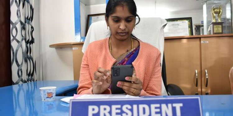 യുഡിഎഫ് പ്രവര്‍ത്തകര്‍ കേട്ടാലറയ്ക്കുന്ന ചീത്ത വിളിക്കുന്നു ;  പരാതിയുമായി മൂന്നാര്‍ പഞ്ചായത്ത് പ്രസിഡന്‍റ്