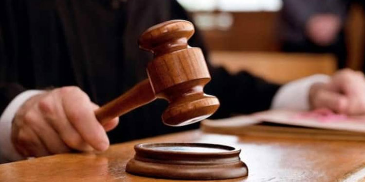 ടിപി കേസ് പ്രതിയുടെ വീടാക്രമിച്ച സംഭവം ; എല്ലാ പ്രതികളെയും വെറുതെ വിട്ട് കോടതി