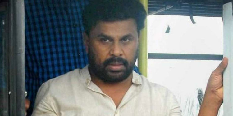 നടിയെ ആക്രമിച്ച കേസ്‌ :  ദിലീപിന്റെ സുഹൃത്തിന്റെ വീട്ടിൽ ക്രൈംബ്രാഞ്ച്‌ പരിശോധന