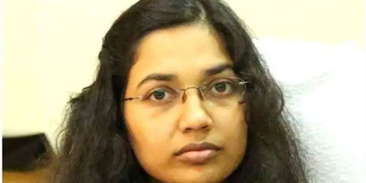 പൊതുയോഗങ്ങൾക്ക് നിയന്ത്രണം പിൻവലിച്ച കാസർകോട് കളക്ടറുടെ നടപടിക്കെതിരെ ഹർജി