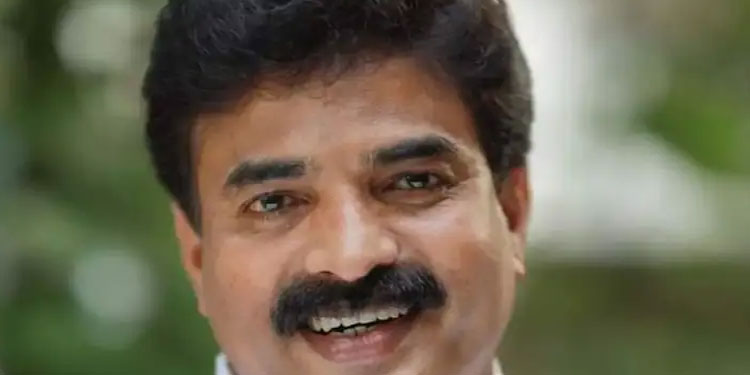 സിപിഎം കൊടി തോരങ്ങൾ നശിപ്പിച്ചെന്ന് പരാതി :  കോട്ടയം ഡിസിസി അധ്യക്ഷനെതിരെ കേസെടുത്തു