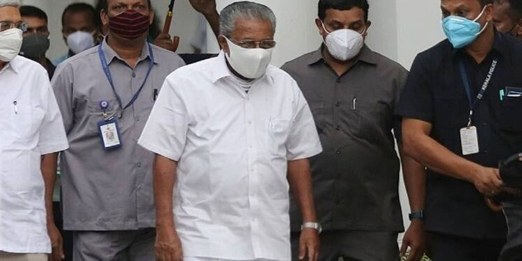 നിക്ഷേപകരെ കാണാൻ മുഖ്യമന്ത്രി ; തെലുങ്കാനയില് വ്യവസായികളുമായി ചര്ച്ച