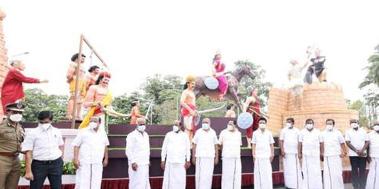 ദില്ലിയിലിറക്കാൻ അനുവദിക്കാത്ത ഫ്ലോട്ട് ,  ചെന്നൈയിലിറക്കി കയ്യടി നേടി സ്റ്റാലിൻ ;  തമിഴകത്താകെ പ്രദർശനം