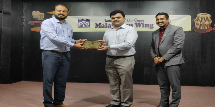 പ്രവാസി ക്ഷേമ പ്രവര്‍ത്തനത്തിനുള്ള പുരസ്‌കാരം ഫര്‍ഹാന്‍ യാസിന് ലഭിച്ചു