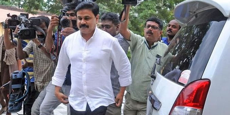 നടിയെ ആക്രമിച്ച കേസ്  :  സർക്കാരിനെ നാളെ അഡീഷണൽ പബ്ലിക് പ്രോസിക്യൂട്ടർ കെ.ബി.സുനിൽ കുമാർ ഹാജരാകും