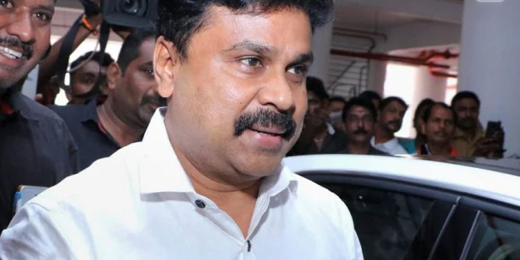 ദിലീപിന്‍റെ ഫോണുകൾ ഫൊറൻസിക് പരിശോധനയ്ക്ക് ; അൺലോക്ക് പാറ്റേണ്‍ നല്‍ക്കാന്‍ നിര്‍ദ്ദേശം