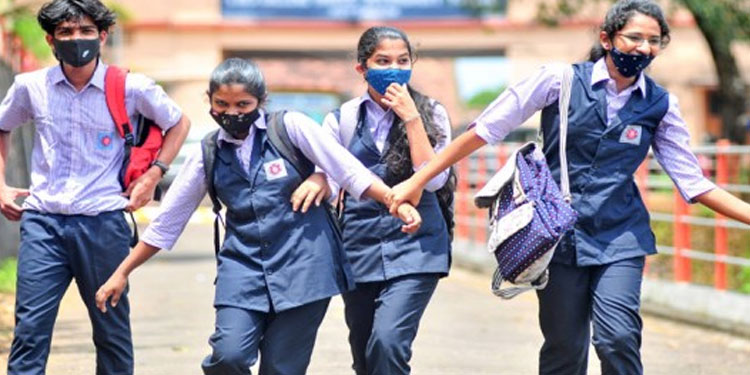 സ്‌കൂളുകൾ നാളെമുതൽ സാധാരണ നിലയിലേക്ക്‌ ;  47 ലക്ഷത്തോളം വിദ്യാർത്ഥികൾ എത്തും