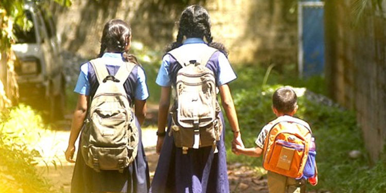 ആദ്യദിനം സ്‌കൂളുകളിലെത്തിയത്‌ 82.77 ശതമാനം വിദ്യാർഥികൾ