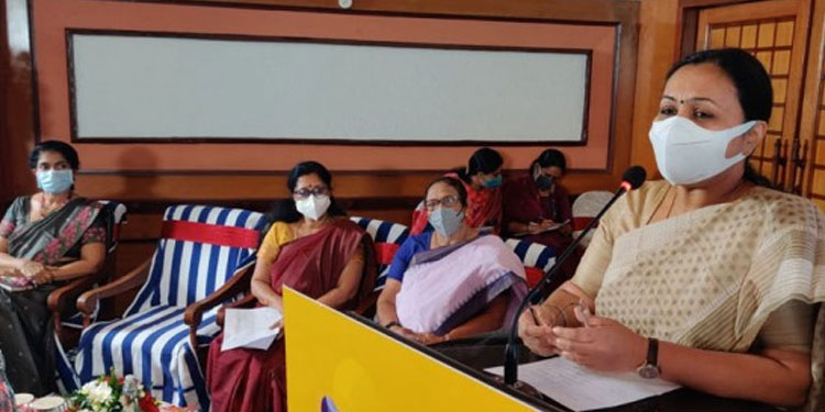 സിനിമാ മേഖലയലില്‍ സ്‌ത്രീ സുരക്ഷ ഉറപ്പാക്കുന്നതിന് നിയമം ;  മാര്‍ഗനിര്‍ദേശം പുറത്തിറക്കുമെന്ന്‌ മന്ത്രി വീണാ ജോര്‍ജ്