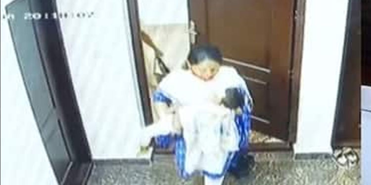 അമ്മക്ക് വീഴ്ച്ചയുണ്ടായി ; രണ്ടരവയസ്സുകാരിയുടെ സംരക്ഷണം സിഡബ്ല്യുസി ഏറ്റെടുക്കും