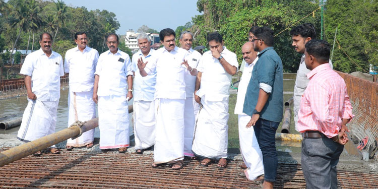 ‘ ജോസ് കെ.മാണിയുടെ ഇടപെടലിൽ മന്ത്രി മുഹമ്മദ് റിയാസിൻ്റെ നടപടി ‘ ;  പാലാ റിവർവ്യൂ ആകാശപാത നിർമ്മാണം പുനരാരംഭിച്ചു ,  നിർമ്മാണം ഇനി മുടങ്ങില്ല –  ജോസ്.കെ.മാണി എം.പി