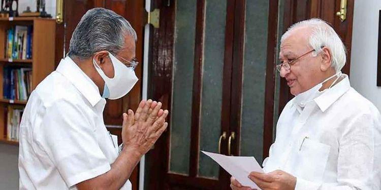 അനുനയത്തിന് വിശ്വസ്തനെ തെറിപ്പിച്ച് സർക്കാർ; ഒടുവിൽ വഴങ്ങി ഗവർണർ, ഒപ്പിട്ടു