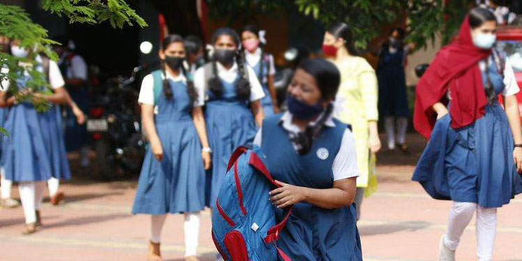 ഒന്നു മുതൽ ഒമ്പതു വരെ ക്ലാസ്സുകൾ ഫെബ്രുവരി 14 മുതൽ ;  പരീക്ഷകൾക്ക് മുടക്കമില്ല