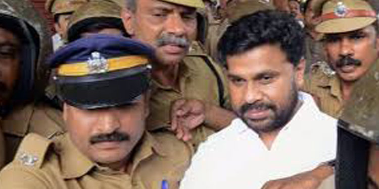വധ ഗൂഢാലോചന കേസ് ; ശബ്ദ പരിശോധനയ്ക്ക് ദിലീപ് ഹാജരായി