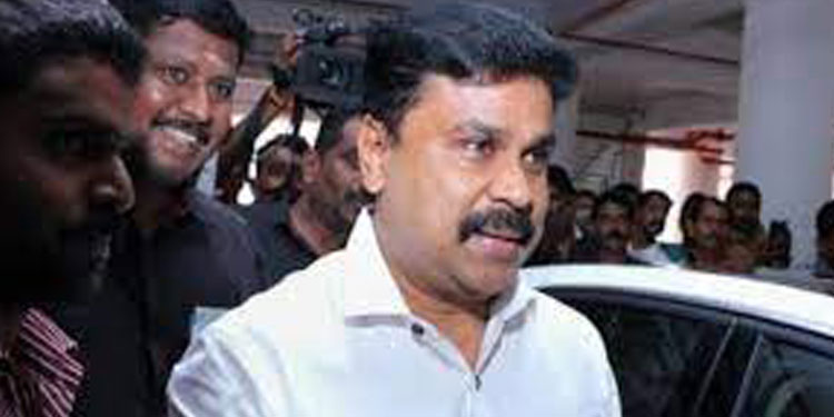 ദിലീപ് ഇല്ലെന്നുപറഞ്ഞ ഫോണിന്റെ വിവരങ്ങള്‍ കൈമാറി പ്രോസിക്യൂഷന്‍  ;  വിളിച്ചത് 2,000 കോളുകള്‍