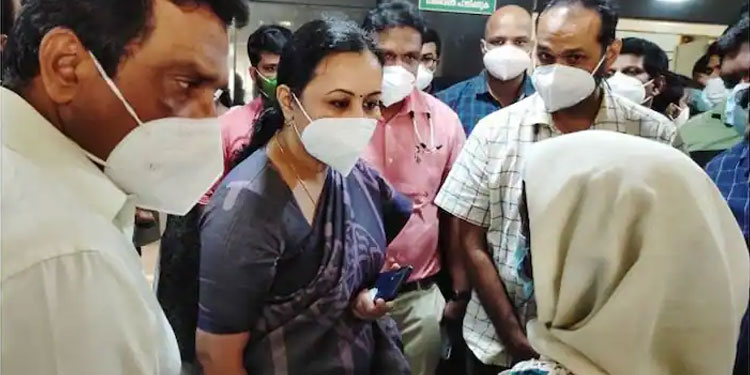 റേഷന്‍ കാര്‍ഡില്ലാത്തതിന്റെ പേരില്‍ സൗജന്യ ചികിത്സ മുടങ്ങി ;  ഇടപെട്ട് മന്ത്രി