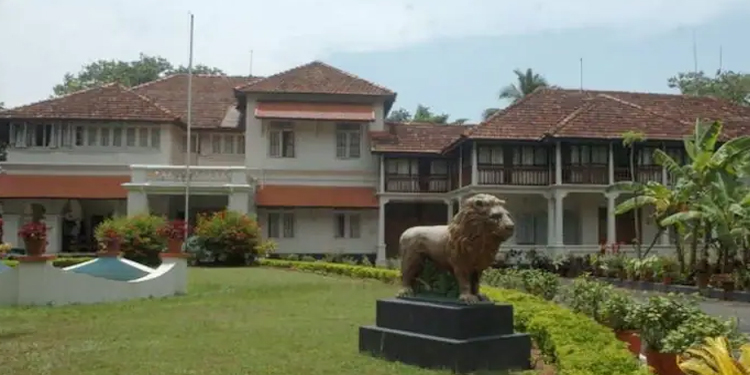 കെ റെയിൽ സമരം ശക്തമായതോടെ ക്ലിഫ് ഹൗസിന്‍റെ സുരക്ഷ കൂട്ടി ; 24 മണിക്കൂർ പോലീസ് പിക്കറ്റിംഗ് തുടങ്ങി
