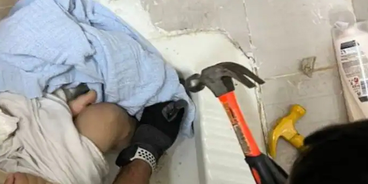 ക്ലോസറ്റില്‍ കാല്‍ കുടുങ്ങി ; കുട്ടിയെ രക്ഷപ്പെടുത്തി അഗ്നിശമനസേന