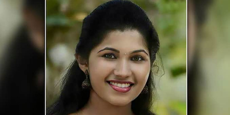 ‘നഷ്ടപ്പെട്ടവര്‍ക്ക് മാത്രമേ വേദനയറിയു’ ; മിഷേൽ ഷാജിയുടെ കല്ലറയ്ക്ക് മുൻപിൽ നിരാഹാര സമരത്തിനൊരുങ്ങി കുടുംബം