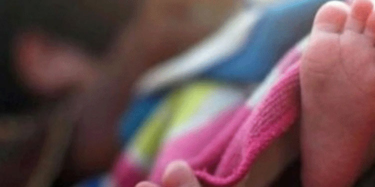 കുഞ്ഞിനെ കൊലപ്പെടുത്തിയ സംഭവം : അമ്മ വിദേശത്തുനിന്ന് എത്തി ; മൂത്തകുട്ടിയെ അമ്മയ്‌ക്കൊപ്പം വിട്ടു