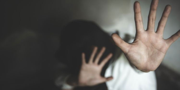 പതിനഞ്ചുകാരിയെ പീഡിപ്പിച്ച കേസ് ; പ്രതിക്ക് 25 വർഷം കഠിന തടവ് വിധിച്ച് കോടതി