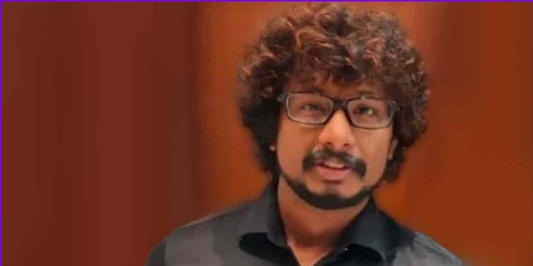 സാരി ഉടുപ്പിക്കുന്നതിനിടെ അനാവശ്യമായി സ്പര്‍ശിച്ചു ;  പത്തനംതിട്ട സ്വദേശിനിയുടെ പരാതി