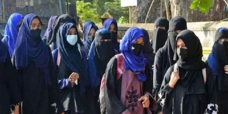 ഹിജാബ് വിധി കേരളത്തിലും നടപ്പിലാക്കണം ;  ഇല്ലെങ്കിൽ പ്രത്യക്ഷ സമരമെന്ന് വിശ്വഹിന്ദു പരിഷത്ത്