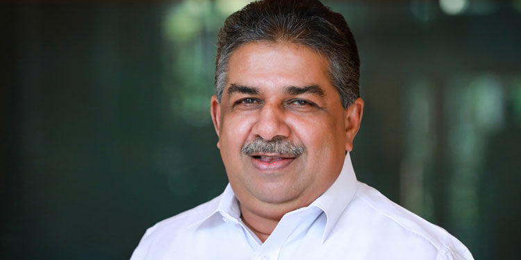 സമരം അടികിട്ടേണ്ടത് , തിരുവഞ്ചൂർ മാപ്പ് പറയണം ; സിൽവർ ലൈനുമായി മുന്നോട്ട് തന്നെയെന്ന് മന്ത്രി സജി ചെറിയാൻ