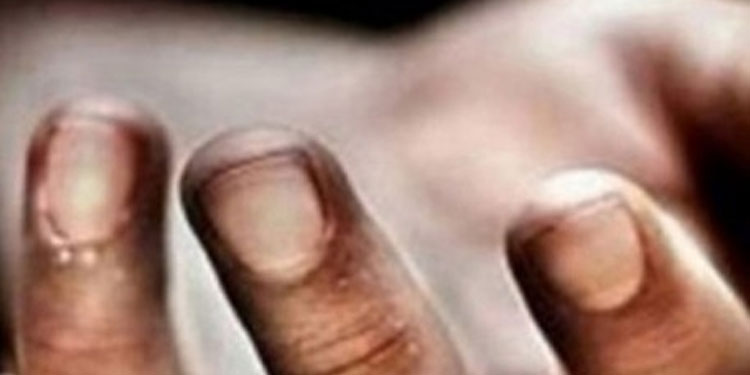 വിദ്യാര്‍ഥിനി കുഴഞ്ഞ് വീണ് മരിച്ചു