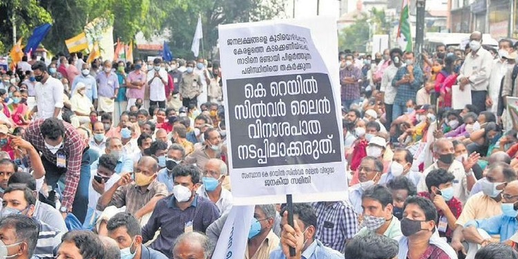 കെ റെയിൽ കല്ലിടൽ ഇന്ന് പുനരാരംഭിക്കും ; പ്രതിഷേധത്തിന് സാധ്യത