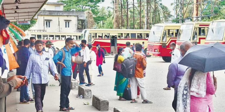 സര്‍ക്കാര്‍ ഉദ്യോഗസ്ഥര്‍ ജോലിക്ക് ഹാജരാകണം ; സുരക്ഷ ഒരുക്കാന്‍ നിര്‍ദേശം നല്‍കി തിരുവനന്തപുരം കളക്ടര്‍