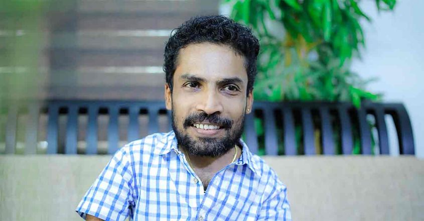 ഗിന്നസ് പക്രുവിന്റെ കാര്‍ തിരുവല്ലയിൽ അപകടത്തില്‍പ്പെട്ടു