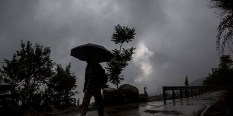 തിങ്കളാഴ്ച വരെ കനത്ത മഴ ; 10 ജില്ലകളിൽ ഇന്ന് യെലോ അലർട്ട്