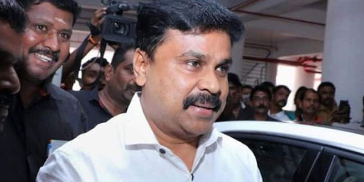 കോടതി രേഖകള്‍ ദിലീപിന്‍റെ ഫോണില്‍ നിന്ന് കണ്ടെടുത്ത സംഭവം ; നടിയെ ആക്രമിച്ച കേസിൽ പ്രോസിക്യൂഷന് വിമര്‍ശനം