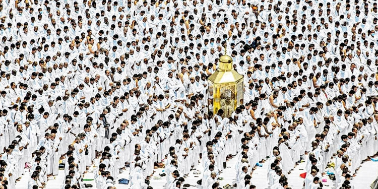 തിരക്കേറി; ഉംറ തീർഥാടന നിരക്ക് ഇരട്ടിയായി