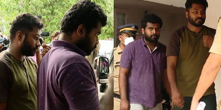 ആപ്പിലൂടെ സ്ത്രീ ശബ്ദം സൃഷ്ടിച്ച് ഹണി ട്രാപ്പ് , 46 ലക്ഷം തട്ടിയെടുത്ത സഹോദരങ്ങൾ പിടിയിൽ