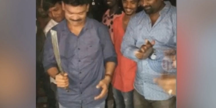 ഓണ്‍ലൈന്‍ ഡെലിവറി ബോയിയെ കത്തികാട്ടി കൊള്ളയടിച്ചു ;  മലയാളി ഗുണ്ട ചെന്നൈയില്‍ അറസ്റ്റിൽ