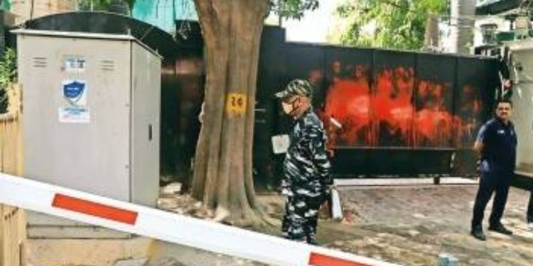 അരവിന്ദ് കെജ്രിവാളിന്റെ വീട് ആക്രമിച്ച സംഭവം ; ഡല്‍ഹി പോലീസിനോട് വിശദീകരണം തേടി ഹൈക്കോടതി