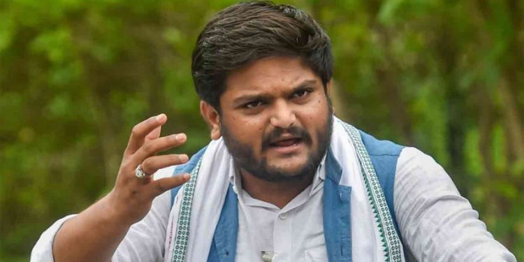 ‘ഞാൻ തുടരണമെങ്കിൽ ഒരു വഴി കണ്ടെത്തൂ’: കോൺഗ്രസിനോട് ഹാർദിക് പട്ടേല്‍