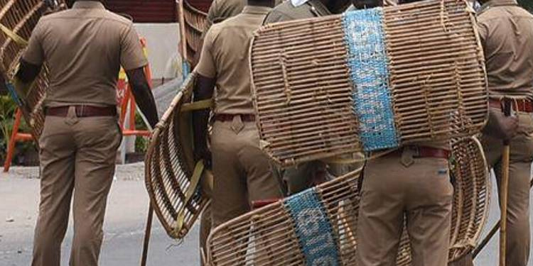 പാലക്കാട് അതീവജാഗ്രത ; സുരക്ഷക്കായി 900 തമിഴ്‌നാട് പോലീസും