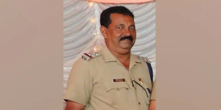 കുട്ടികളുടെ അശ്ലീല ചിത്രങ്ങൾ കൈമാറിയ കേസില്‍ തൊണ്ടി മുതല്‍ മാറ്റി ; പോലീസുകാരന്‍ അറസ്റ്റില്‍