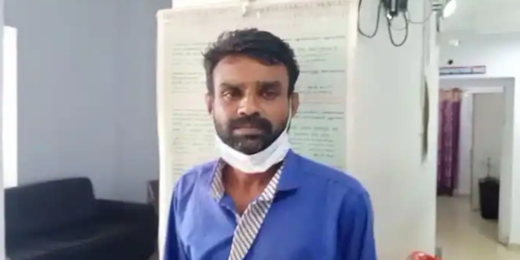 അടിച്ച് തറയിലിട്ടു, വലിച്ചിഴച്ച് ചവിട്ടി, മകന്റെ ക്രൂരത സഹിക്കാതെ അമ്മ പോലീസ് സ്റ്റേഷനിൽ ഓടിയെത്തി, അറസ്റ്റ്