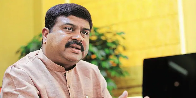സംസ്കൃത പഠനം വിദ്യാർത്ഥികൾക്ക് കൂടുതൽ തൊഴിലവസരങ്ങൾ നൽകും : കേന്ദ്ര വിദ്യാഭ്യാസമന്ത്രി ധർമ്മേന്ദ്ര പ്രധാൻ