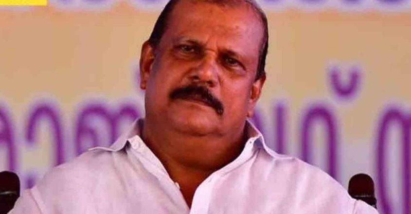 പി.സി ജോർജ് ഈരാറ്റുപേട്ടയിലെ വീട്ടിൽ തിരിച്ചെത്തി; സ്വകാര്യ ചടങ്ങുകളിൽ പങ്കെടുത്തു