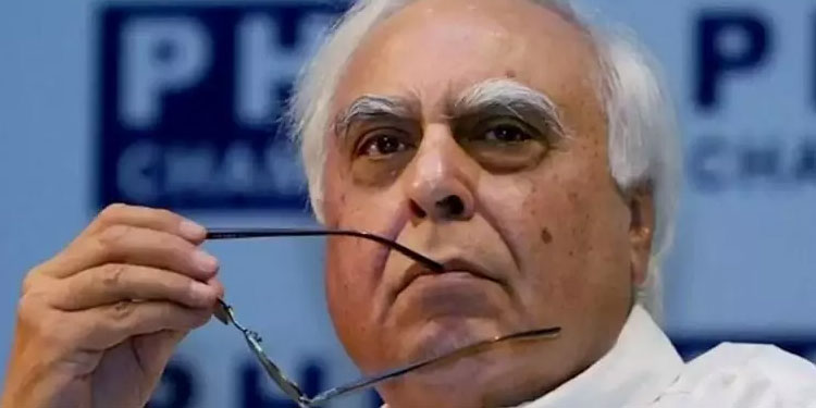 സിബലിന്റെ പടിയിറക്കം കോൺഗ്രസിനും ജി-23 സംഘത്തിനും ആഘാതം