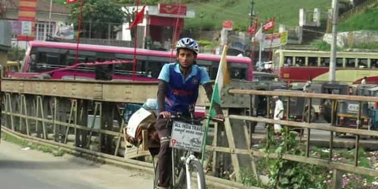 രാജ്യത്ത് മരങ്ങള്‍ നട്ടുപിടിപ്പിക്കണമെന്ന് ആവശ്യപ്പെട്ട് യുവാവിന്റെ സൈക്കിള്‍ റാലി