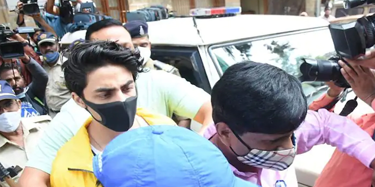 ആഡംബര കപ്പലിലെ ലഹരി മരുന്ന് കേസ് ; ആര്യൻ ഖാന് ക്ലീൻ ചിറ്റ്
