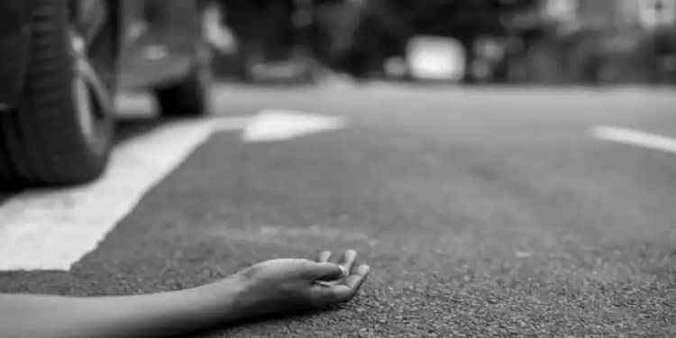കോഴിക്കോട്ട് ബസ് ബൈക്കിലിടിച്ച് അപകടം ; യുവാവിന് ദാരുണാന്ത്യം